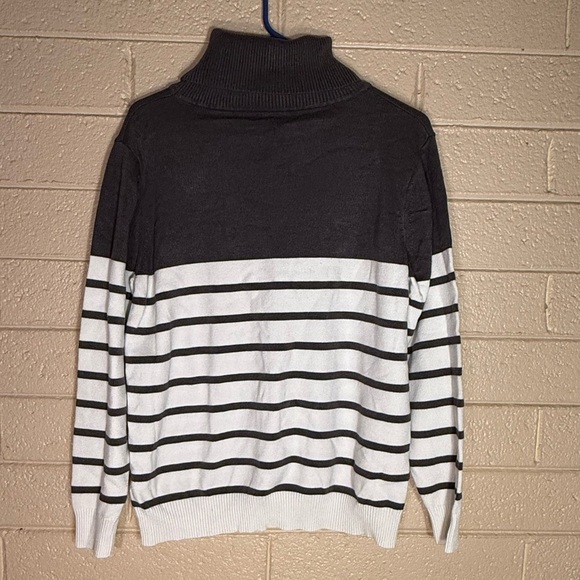 Kirundo women black and White Striped Sweater - Picture 2 of 6